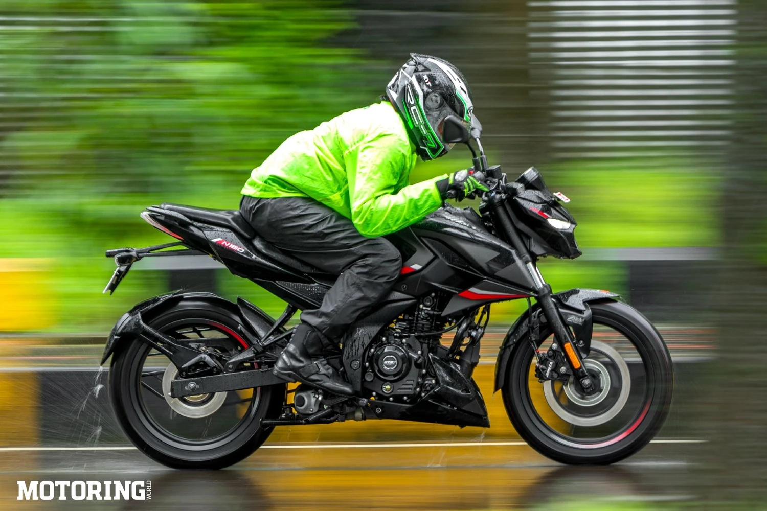 Bajaj Pulsar N160: ₹1.22 लाख कीमत, 120kmph स्पीड और दमदार फीचर्स की पूरी जानकारी 1 Bajaj Pulsar N160 बाइक की इमेज जिसमें 120kmph टॉप स्पीड, ₹1.22 लाख प्राइस और दमदार फीचर्स दिखाए गए हैं