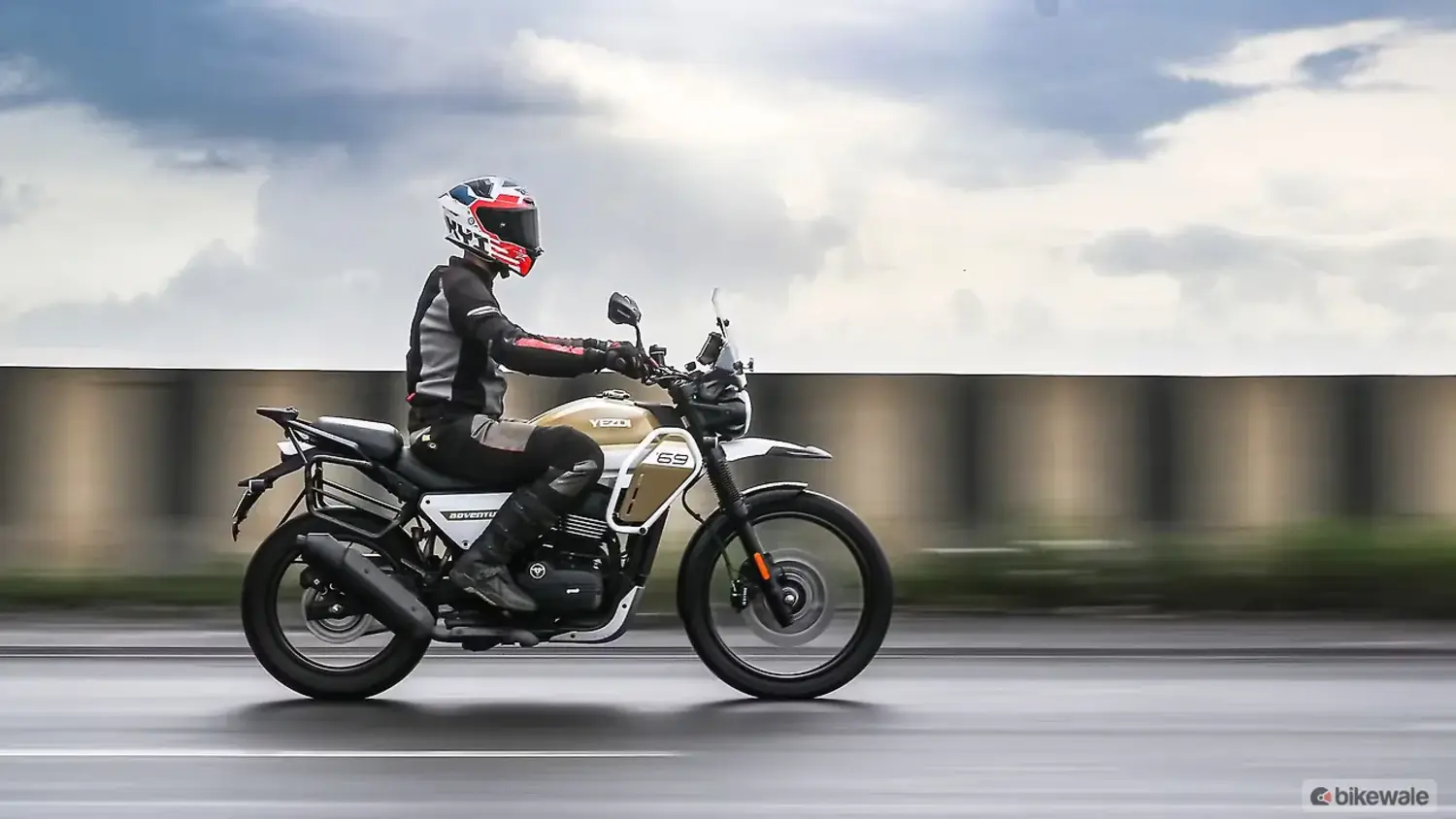 2025 Yezdi Adventure road test review: अफोर्डेबल प्राइस में बेस्ट एडवेंचर बाइक 1 2025 Yezdi Adventure road test review