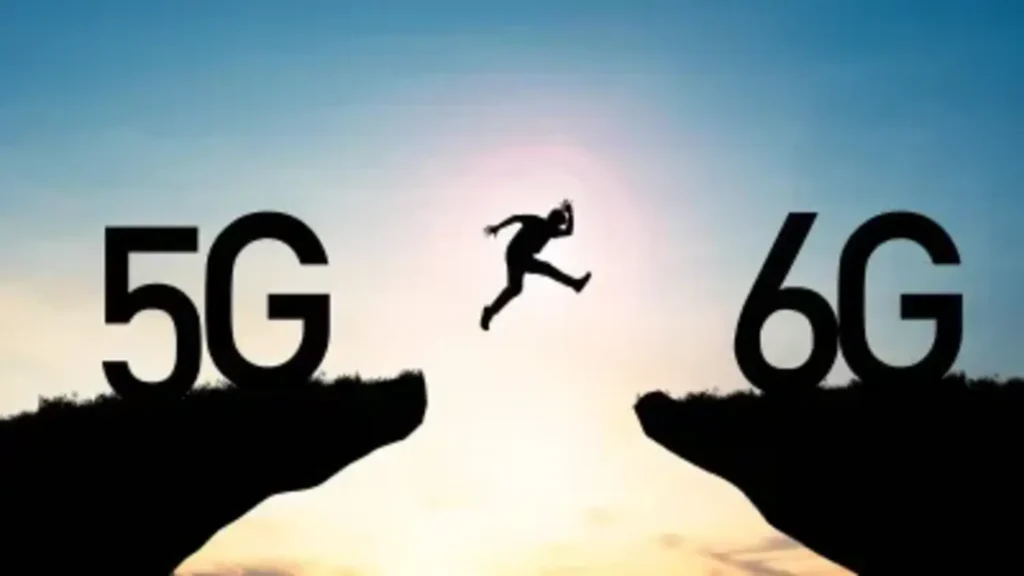 6G testing 2028: भारत का AI नेटवर्क मिशन 6G testing 2028 में भारत AI-native नेटवर्क टेस्ट कर रहा है, जो 5G से 100 गुना तेज़ और कॉल क्वालिटी में श्रेष्ठ होगा।