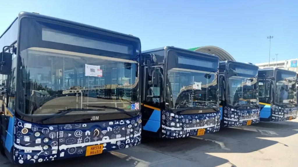 Gurgaon integrated bus terminal मेट्रो लिंक Gurgaon integrated bus terminal का मेट्रो लिंक मॉडल, जिसमें बस और मेट्रो के बीच seamless कनेक्टिविटी दर्शाई गई है