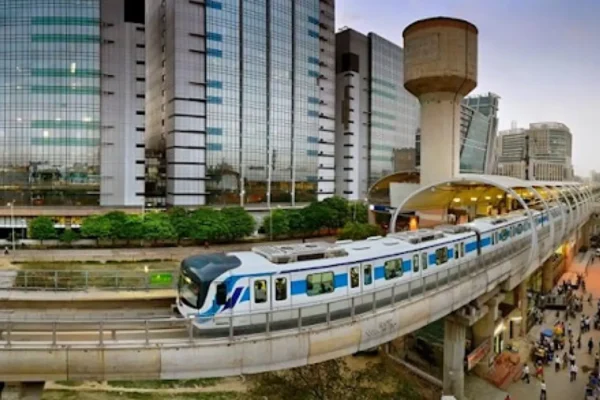 गुरुग्राम के सेक्टर-10 में बन रहे Gurgaon integrated bus terminal का निर्माण स्थल, मेट्रो से सीधी कनेक्टिविटी योजना सहित