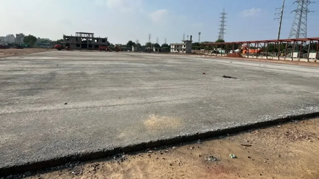 Gurgaon integrated bus terminal निर्माण स्थल गुरुग्राम सेक्टर-10 में बन रहे Gurgaon integrated bus terminal का निर्माण कार्य, मेट्रो कनेक्टिविटी सहित नई सुविधाओं के साथ