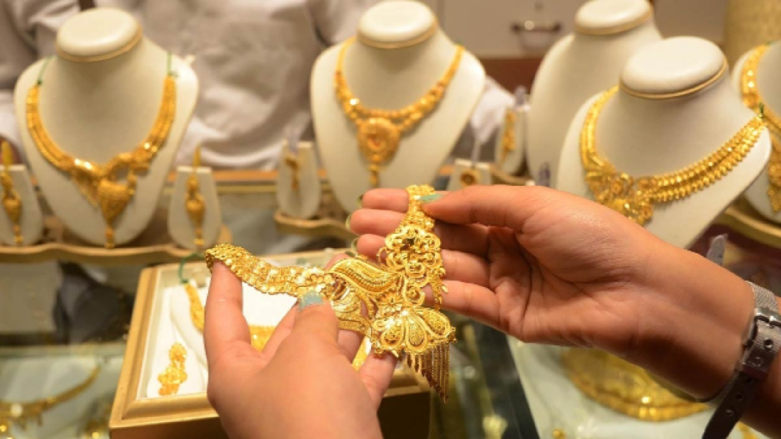 Gold and Silver Prices Today India – October 5, 2025 Gold and Silver Prices Today India, 5 अक्टूबर 2025 – कीमतों की प्रवृत्तियाँ, तुलना और निवेश पर सलाह।