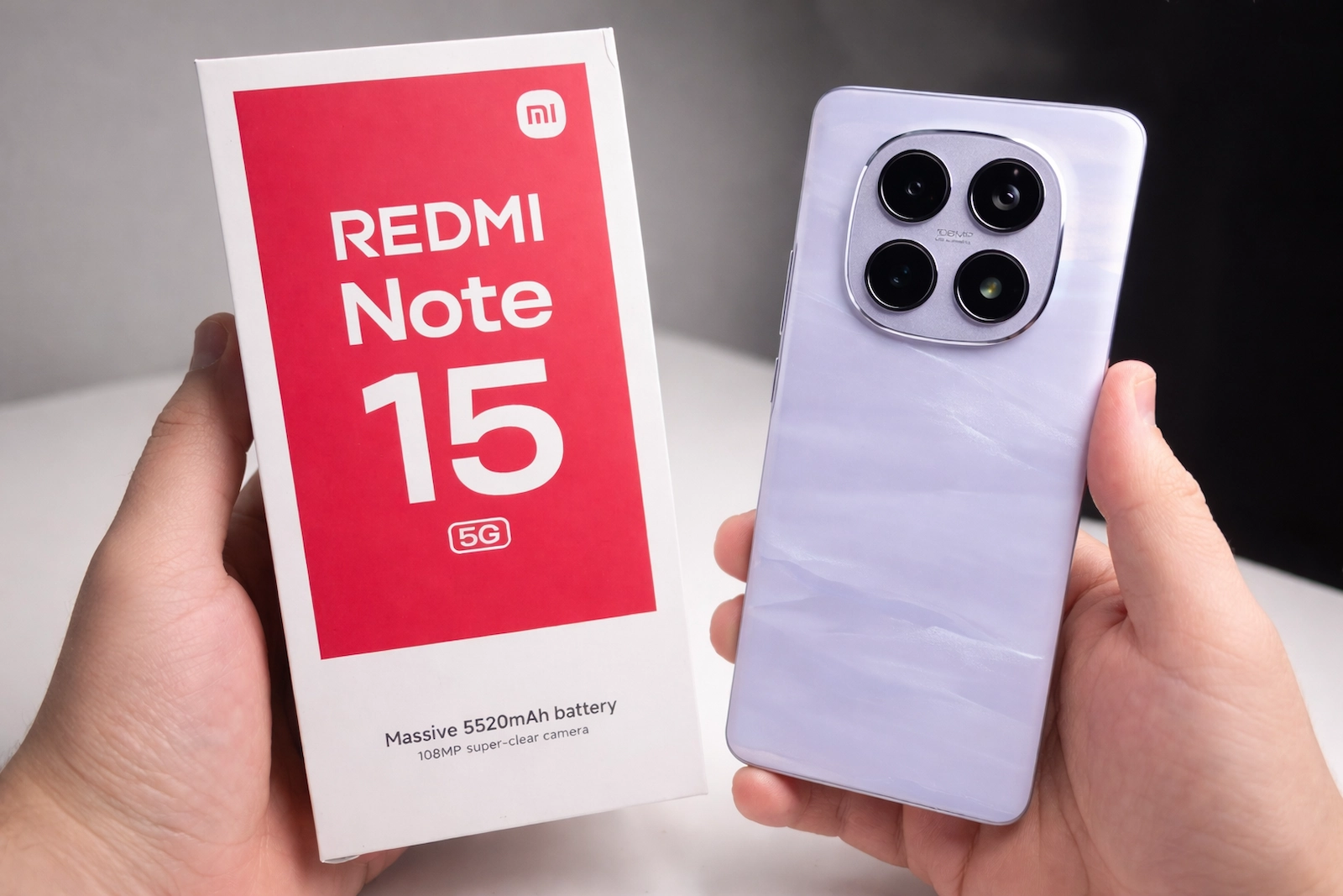 redmi note 15 5G का हाई-क्वालिटी रियलिस्टिक इमेज, जिसमें AMOLED डिस्प्ले, स्लिम बॉडी और दमदार कैमरा डिजाइन दिखता है