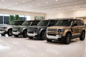 Land Rover Defender की तस्वीर, 6 एयरबैग्स और ABS सुरक्षा फीचर्स के साथ