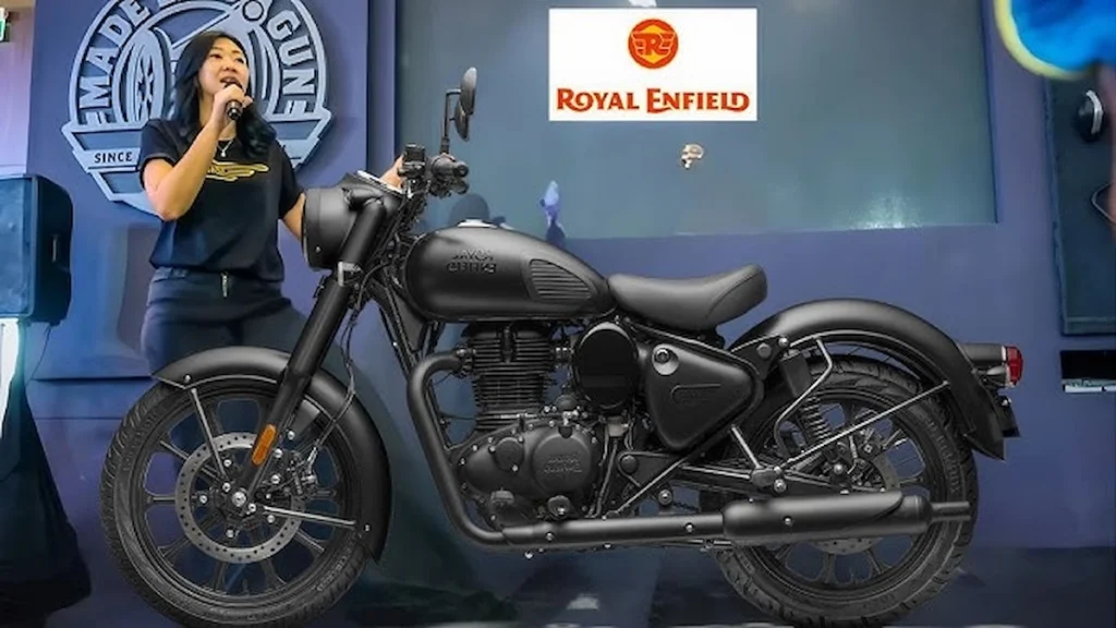 Royal Enfield Classic 350 2026 Color Royal Enfield Classic 350 2026 Emerald और Jodhpur Blue रंग विकल्प में प्रदर्शित