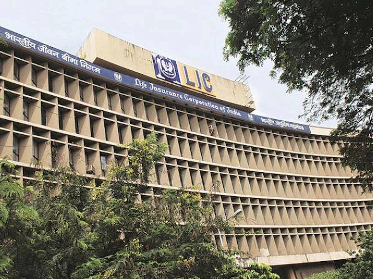 LIC Q3 Results 2026: कंपनी के प्रमुख वित्तीय परिणाम और वृद्धि, ₹12,930 करोड़ का मुनाफा।