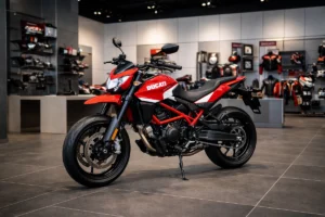 Ducati Desmo450 MX हाईवे पर तेज़ रफ्तार और दमदार परफॉर्मेंस देती बाइक